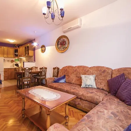 In Rovinj/istrien 11532 Apartment *
