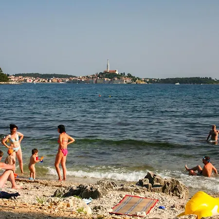 アパート In - Istrien 11532 ロヴィニ