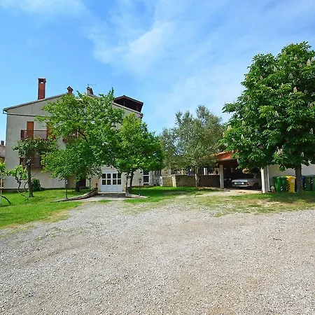 アパート In - Istrien 11532 ロヴィニ